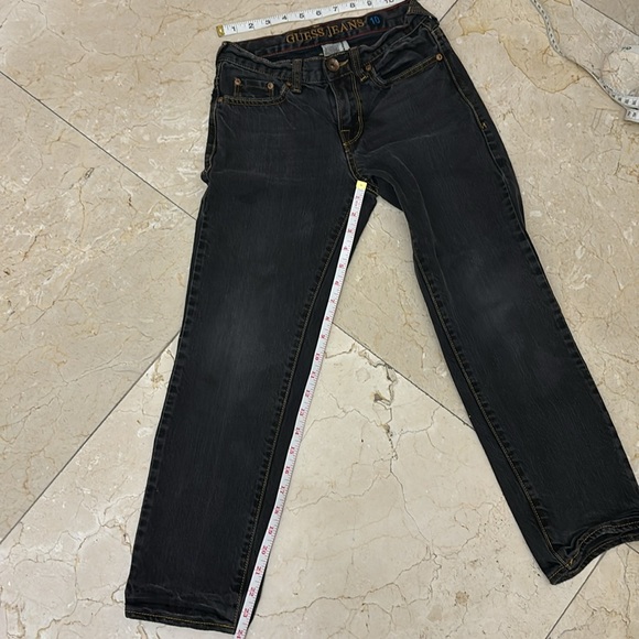 Guess Jeans Brit Rocker Slim Straight Sz:10 Boys Black factory fade wash - Picture 3 of 4